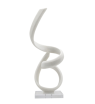 Escultura de resina con cuarzo blanco