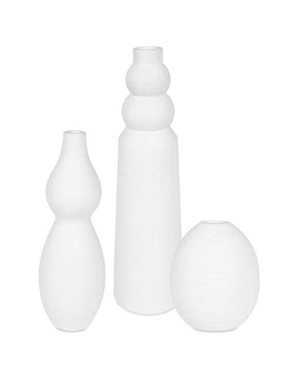 Tres jarrones de cerámica