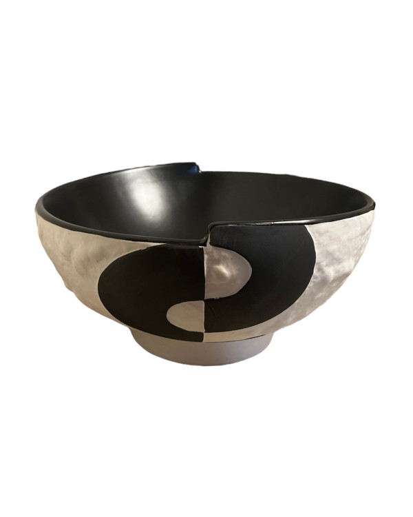 Bowl blanco con diseño negro 