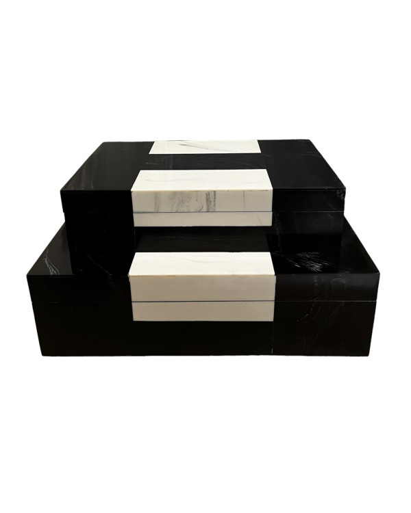Set de dos cajas negras con franja blanca 