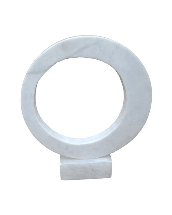 Escultura blanca redonda