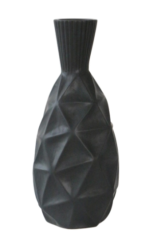 Florero negro con textura triangular grande