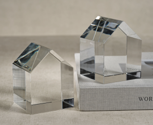Alternative view of Portalibros decorativos de cristal de casa