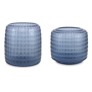 Set de dos floreros con textura azul claro.
