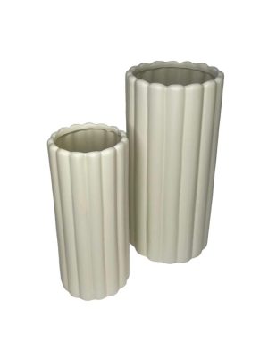 Set de dos floreros beige