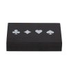 Caja negra con cartas y dados