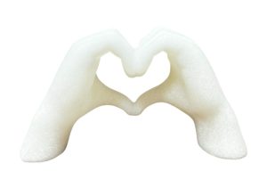 Manos en forma de corazón